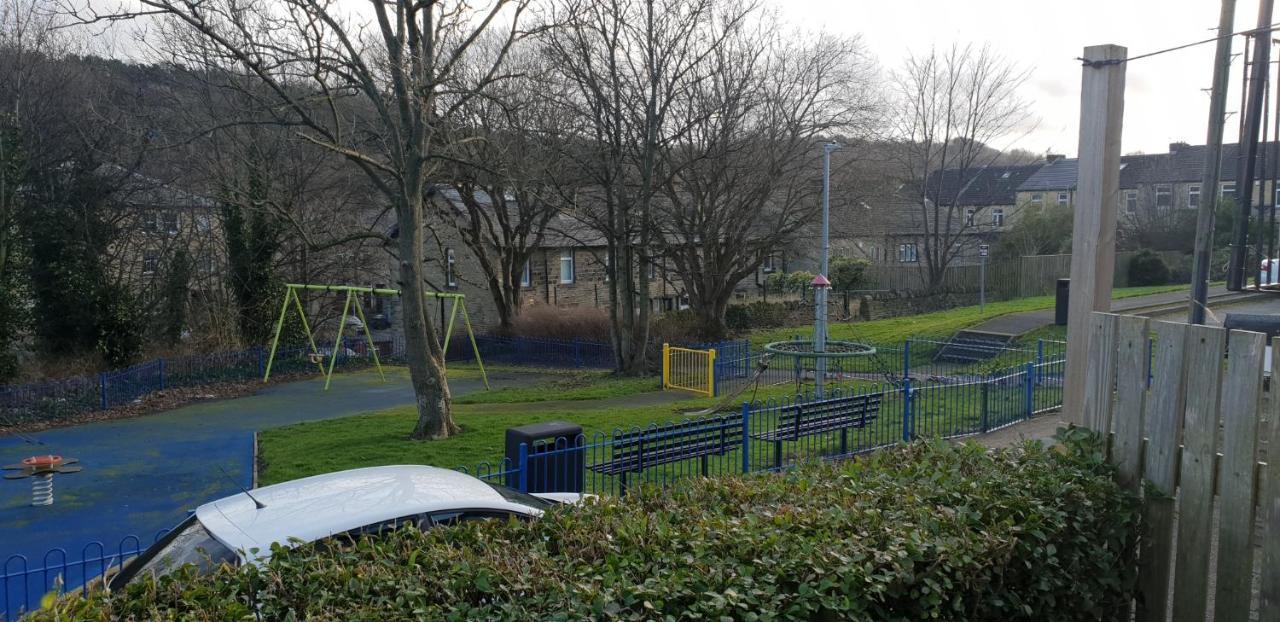 Joyful Place Huddersfield Exterior photo